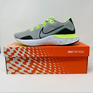 New Nike Renew Run (4E)